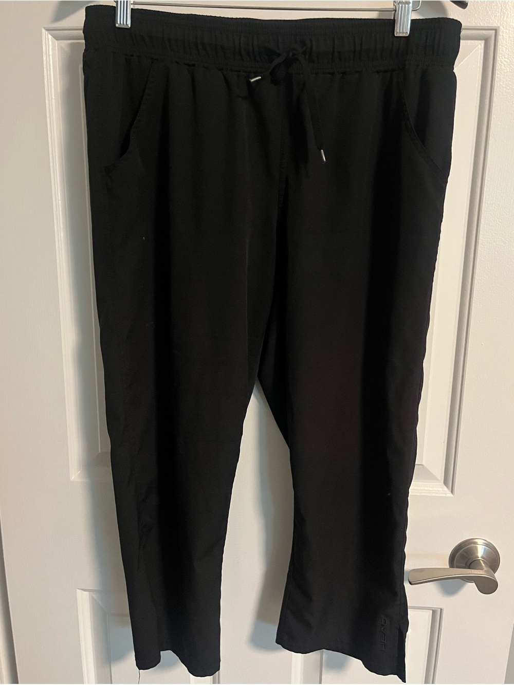 Women’s Black Head Drawstring Capris Size Large